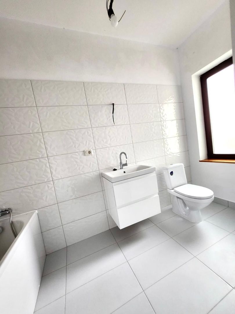 Duplex pe parter 3 camere, terasa spatioasa, 2 km de Timisoara - Poză 5