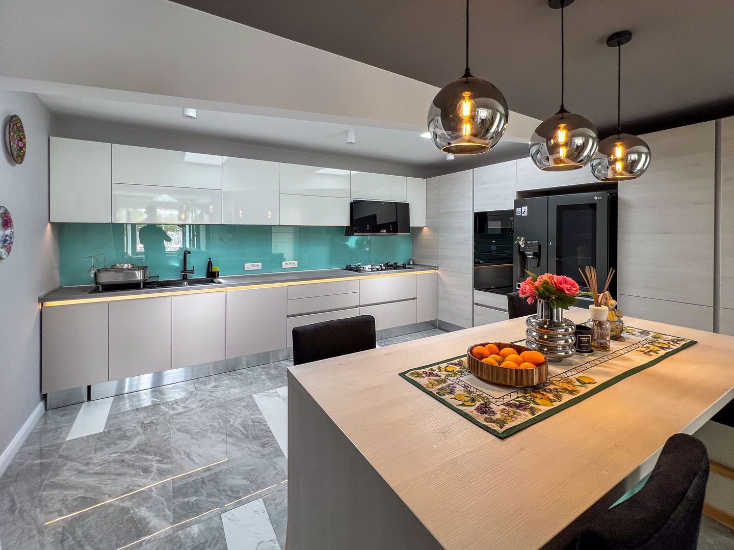 Ready to move  |  Vila premium cu piscina și jacuzzi încălzite - Poză 25