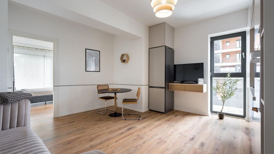 Inchiriere apartament 3 camere | Sisesti - Poză 5