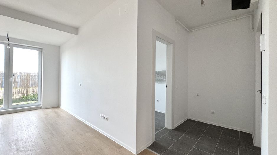Apartament 4 camere Decomandat + Grădină Proprie - Atria Urban Resort - Poză 8