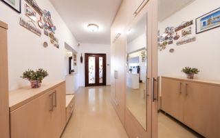 Imobil cu multiple posibilitati de exploatare - Poză 50