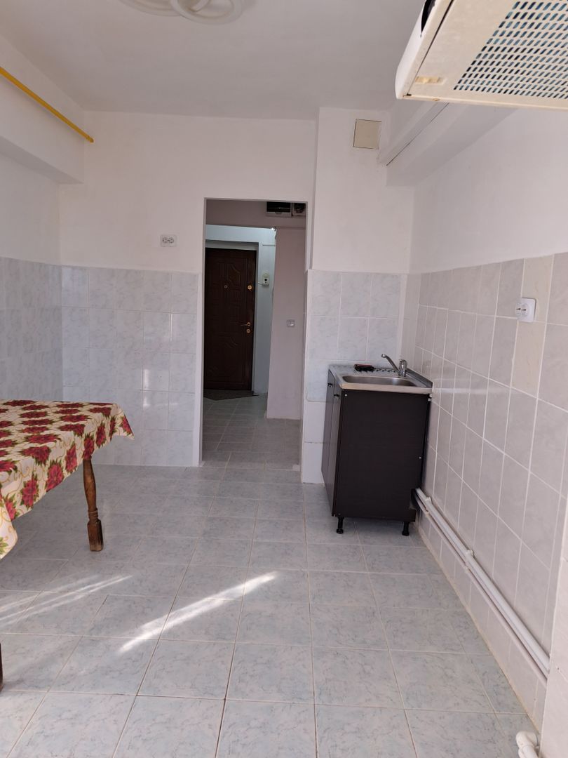 Apartament 4 cam dec Port, et 4/5,St 100mp,3 balcoane - Poză 4