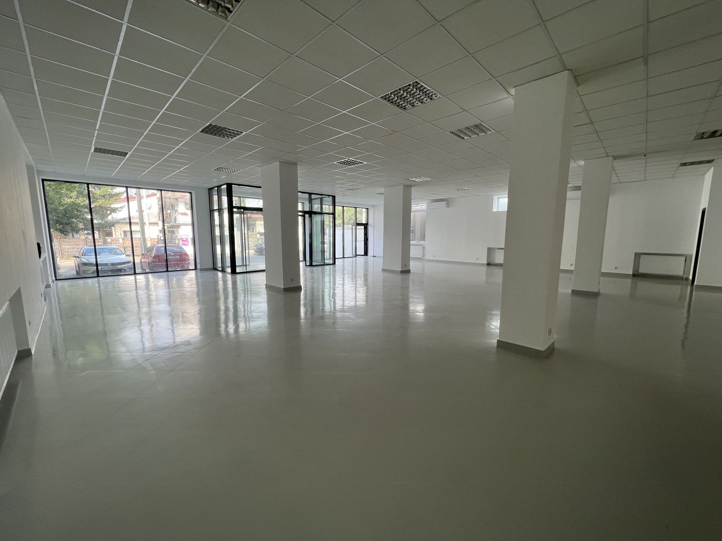 Spatiu comercial mare - Crangasi (aproape de piata, metrou) - Poză 11