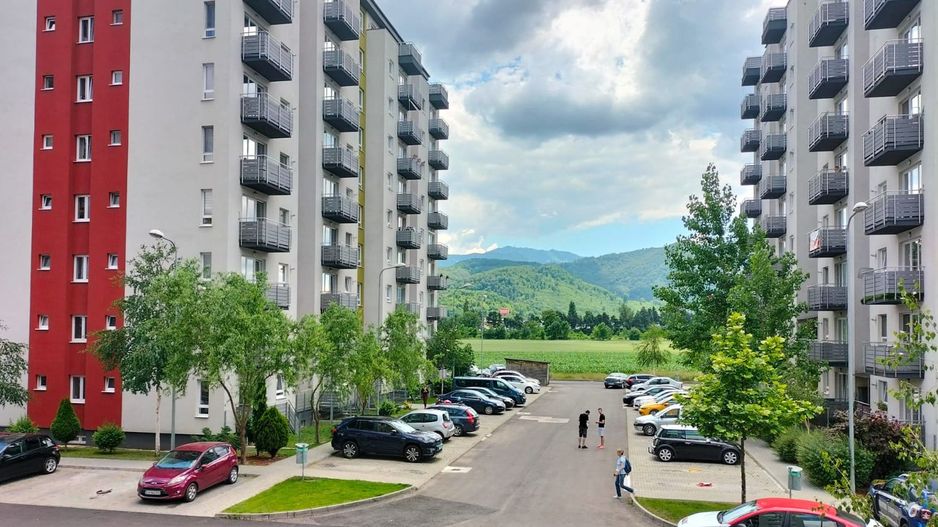 Vindem apartament 3 camere complet renovat cu vedere pe 2 parti - Poză 4