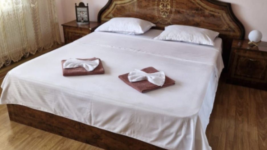 Casa de inchiriat | Snagov | acces direct la lac | ponton propriu - Poză 9