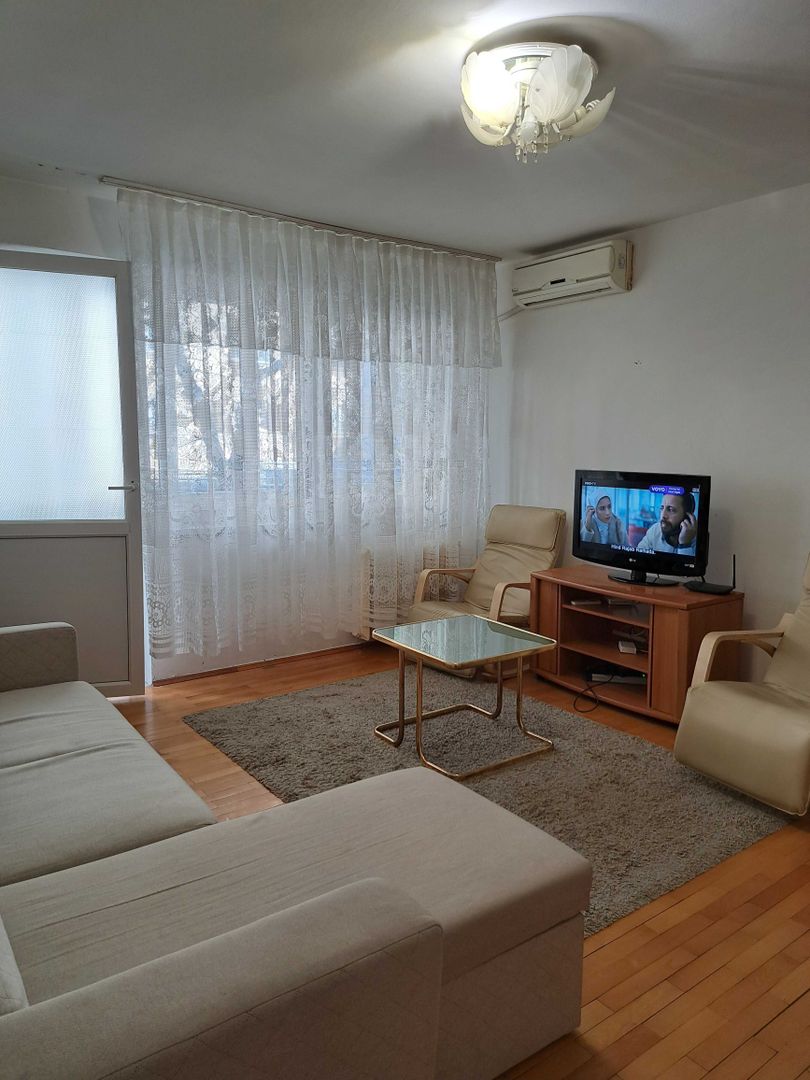 Apartament 3 camere Afi Cotroceni - Poză 1