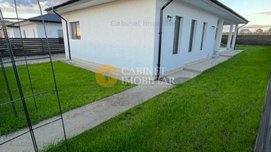 Casa de vanzare tip Mediteranean, proiect unic în jud Iasi. - Poză 8
