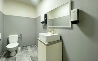 Spațiu comercial premium de închirial / 255 mp + depozit / zona Centrul Vechi. - Poză 4