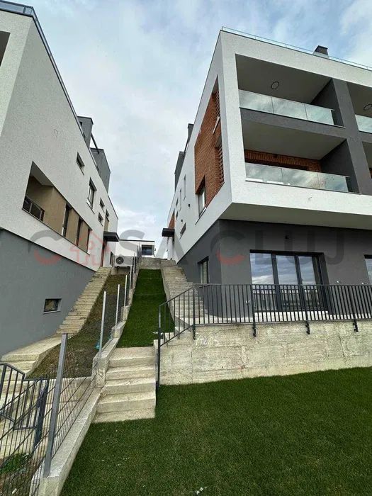 Duplex semifinisat cu vedere panoramica zona Voronet! - Poză 2