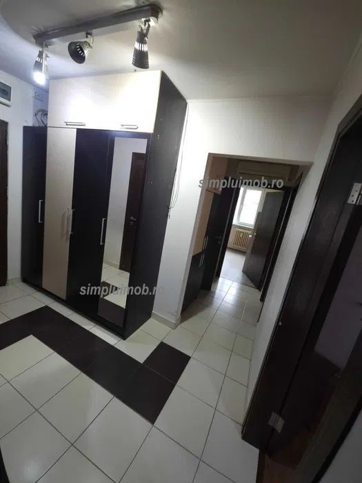 3 Camere Decomandat Renovat Ozana - Poză 4