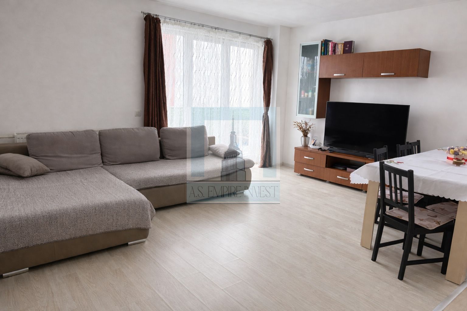 Apartament 3 camere , ETJ 2/8 -  zona Maurer Residence/Tractorul - Poză 1