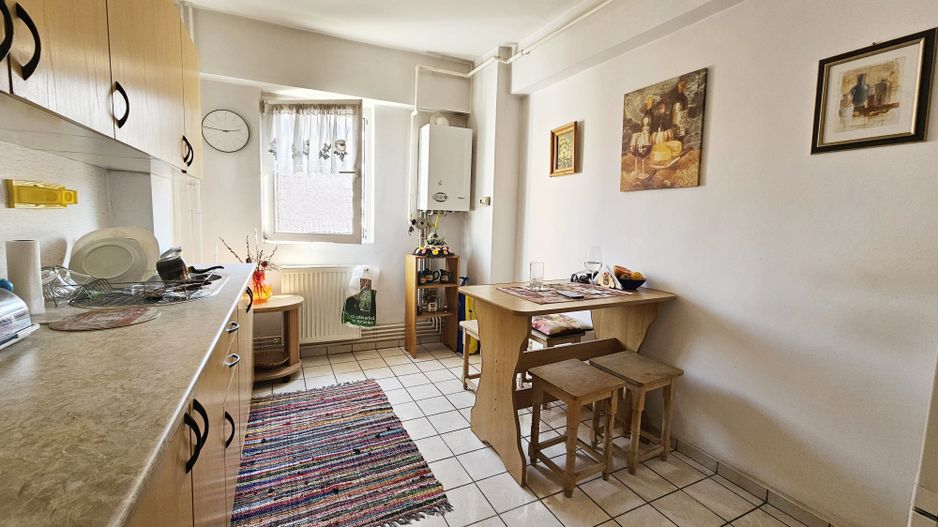 Centrul Civic ,str Toamnei apartament 3 camere cf I dec - Poză 11