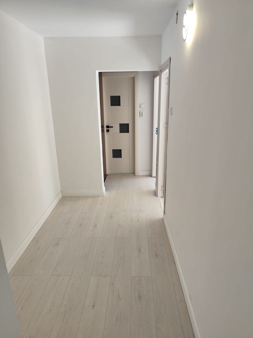 3 camere decomandat  Parcul Drumul Taberei V1 - Poză 3