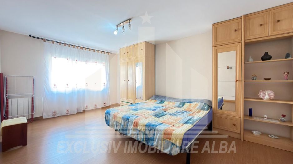 Apartament 2 camere decomandate | 50 mp | Etaj 2 | Cetate-Piata - Poză 1