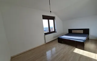 Casa intabulata 5 camere 2 bai si curte generoasa in Bavaria Park - Poză 11