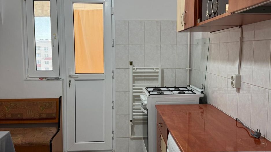 AP. 2 CAMERE APARATORI, PARCARE, BUCATARIE INCHISA, METROU 8 MINUTE - Poză 7