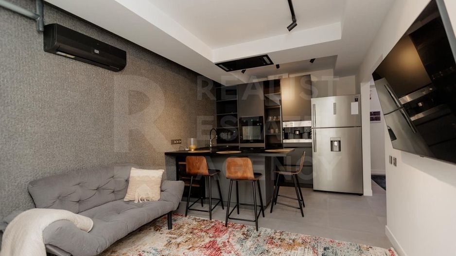 Chirie, apartament, 3 camere, strada Vasile Alecsandri  Centru - Poză 1