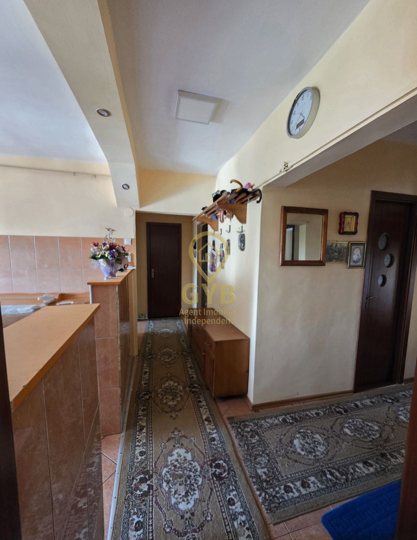 Apartament spatios cu 4 camere, 2 balcoane – Marghita, zona Penny - Poză 11