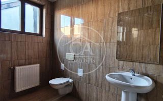 Casa de închiriat cu 6 camere în zona Centrala,  Oradea - Poză 3