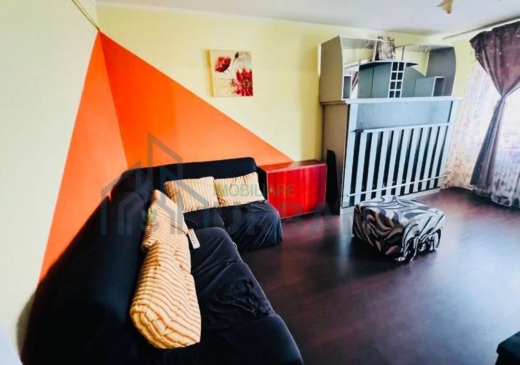 Apartament 2 camere de vânzare decomandat Nicolina 1 - Esplanada - Poză 1