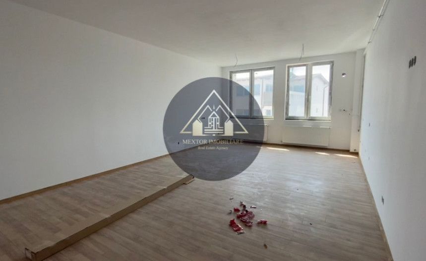 Apartament 3 camere nou, zona Ultra-Centrală la Etajul 2 - Poză 2