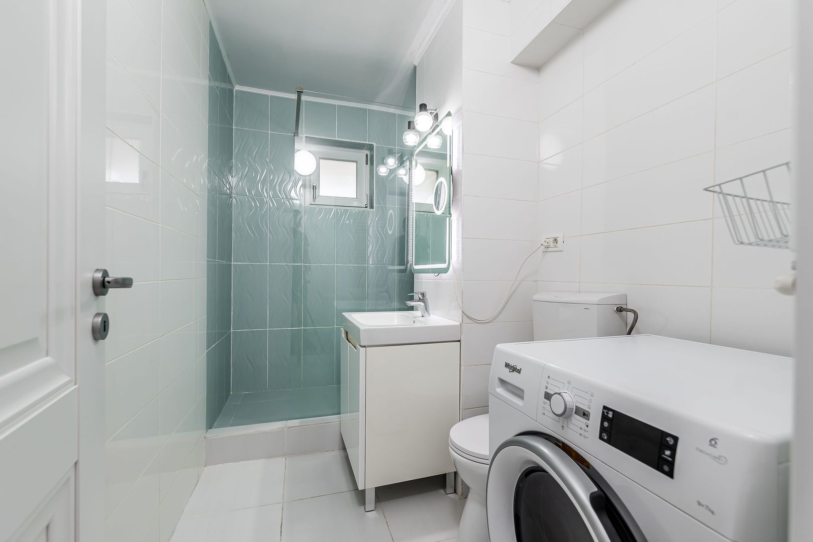 Apartament la cheie cu 2 camere decomandat central Comision 0 - Poză 5