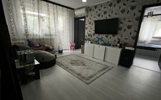 De vanzare Apartament 4 camere, Zona Inel 2 - Poză 1