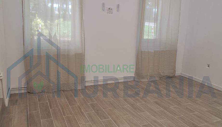 Spațiu comercial ultracentral, 35 mp, recent renovat, Iași - Poză 2