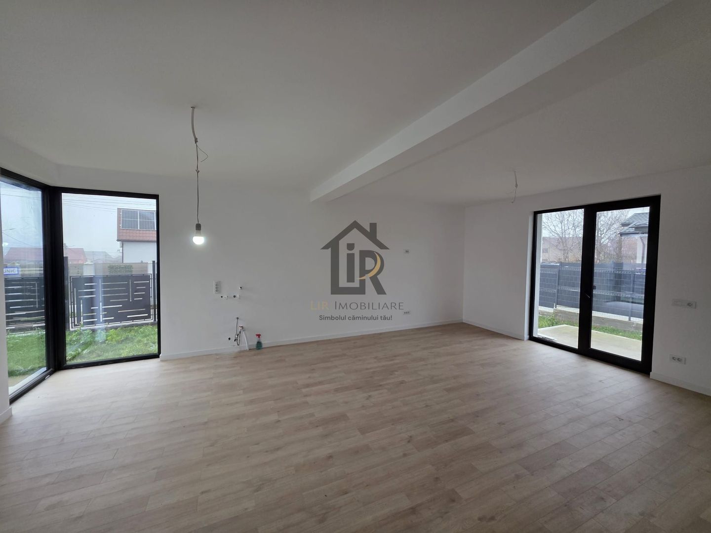 Casa individuala plan parter 4 camere zero comision -Miroslava - Poză 5