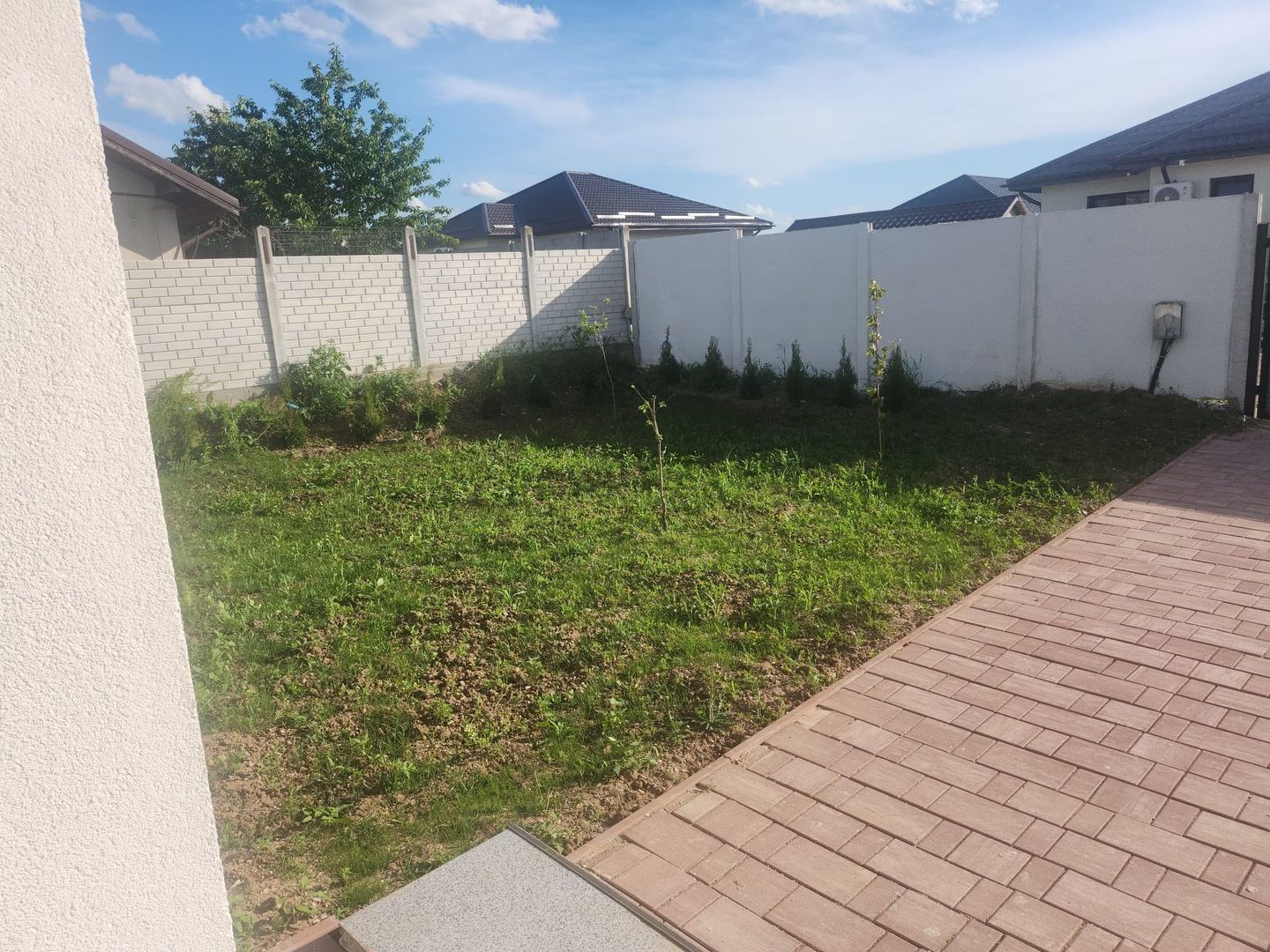 Casă spațioasă de închiriat în Clinceni, 120 mp + curte 535 mp - Poză 3