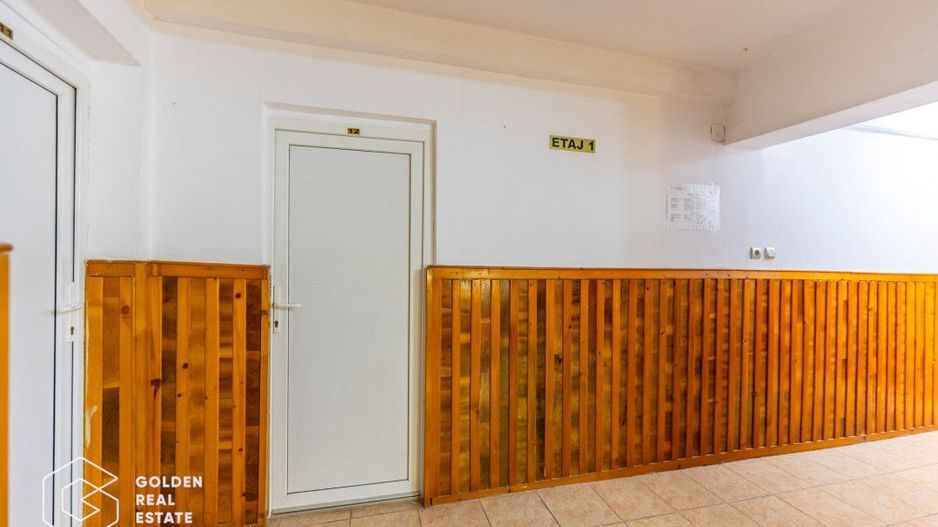 Cladire cu 24 camere, langa Castelul Regal Savarsin - Poză 20