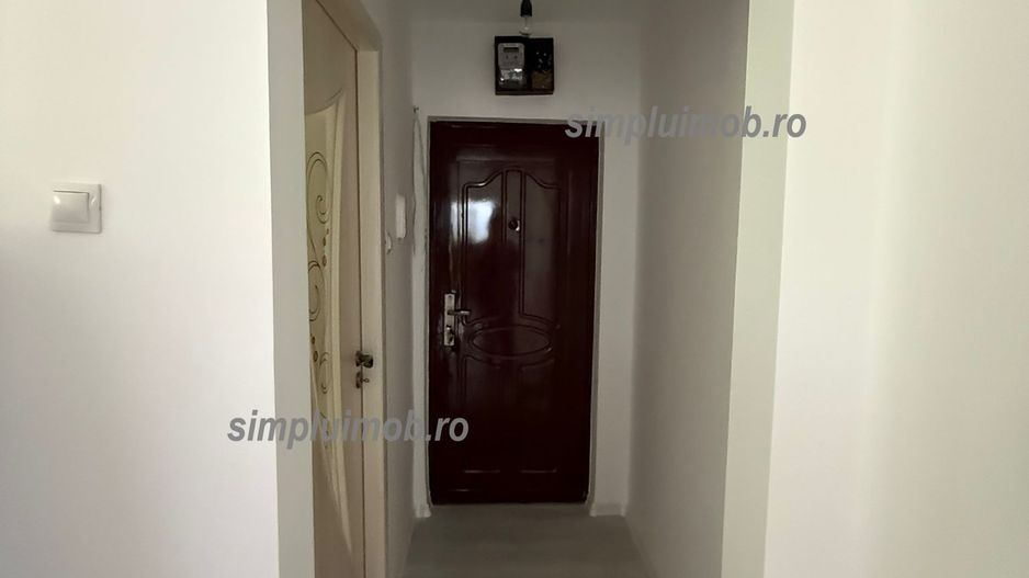 2 Camere Renovat Luica/Piata Resita - Poză 3