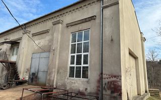 De vânzare spațiu comercial cu suprafața totală de 500m2  pe teren de 7ari în centru Orheiului. - Poză 1
