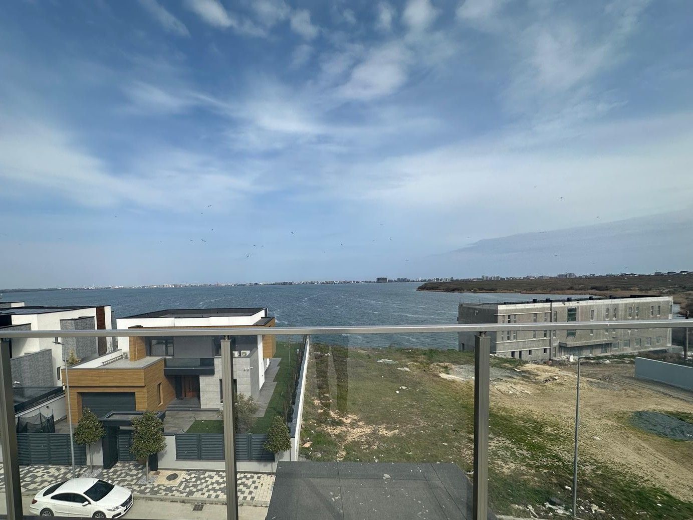 Apartamente 3 camere de vanzare in Ovidiu cu vedere la Lac - Poză 2