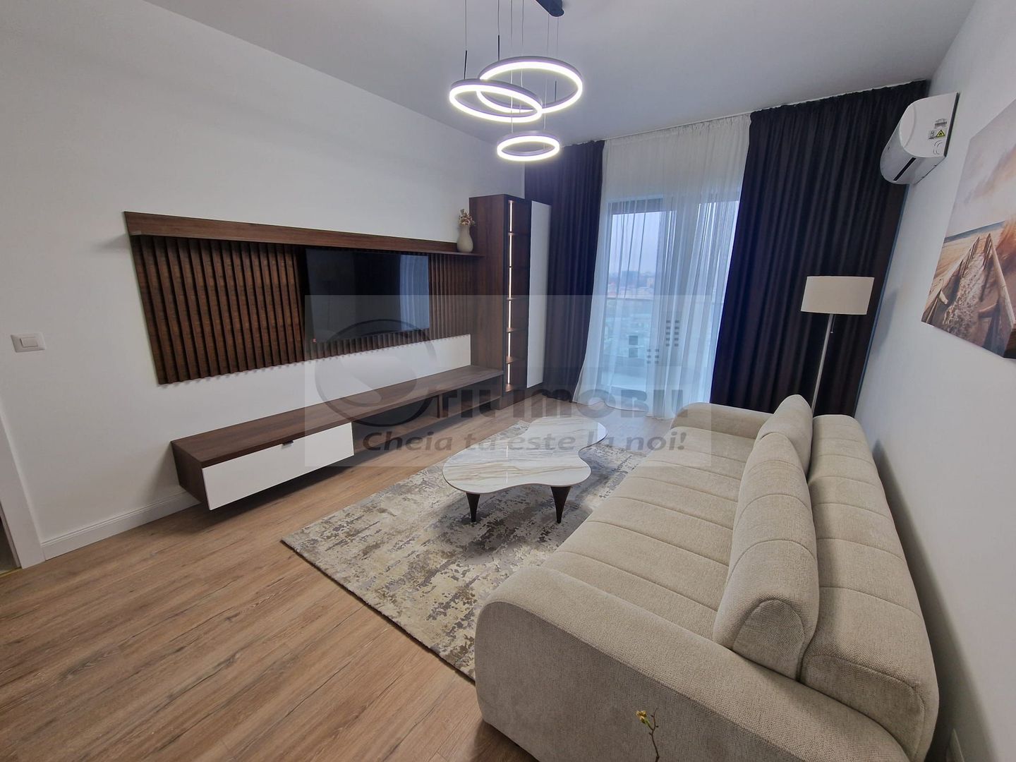 BLOC NOU! Ap. cu o camera decomandat Tatarasi 45 mp 82.660 euro+TVA - Poză 1