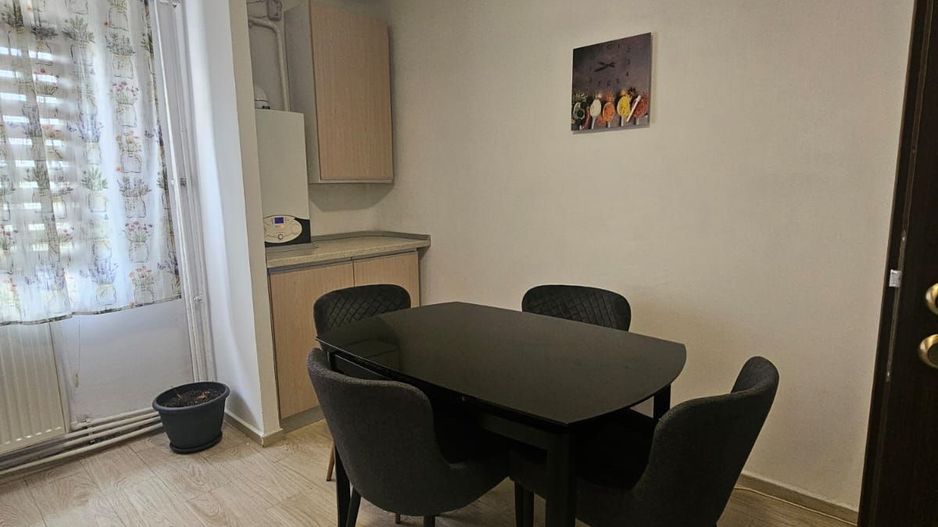 Apartament 3 camere, decomandat- 1 Mai, Sara - Poză 17