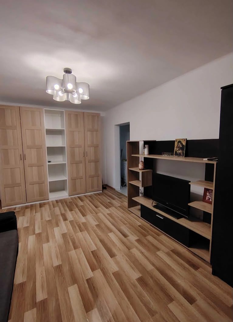 AP. 3 CAMERE -TITAN, BLOC REABILITAT, BUCATARIE INCHISA, MODERN - Poză 2