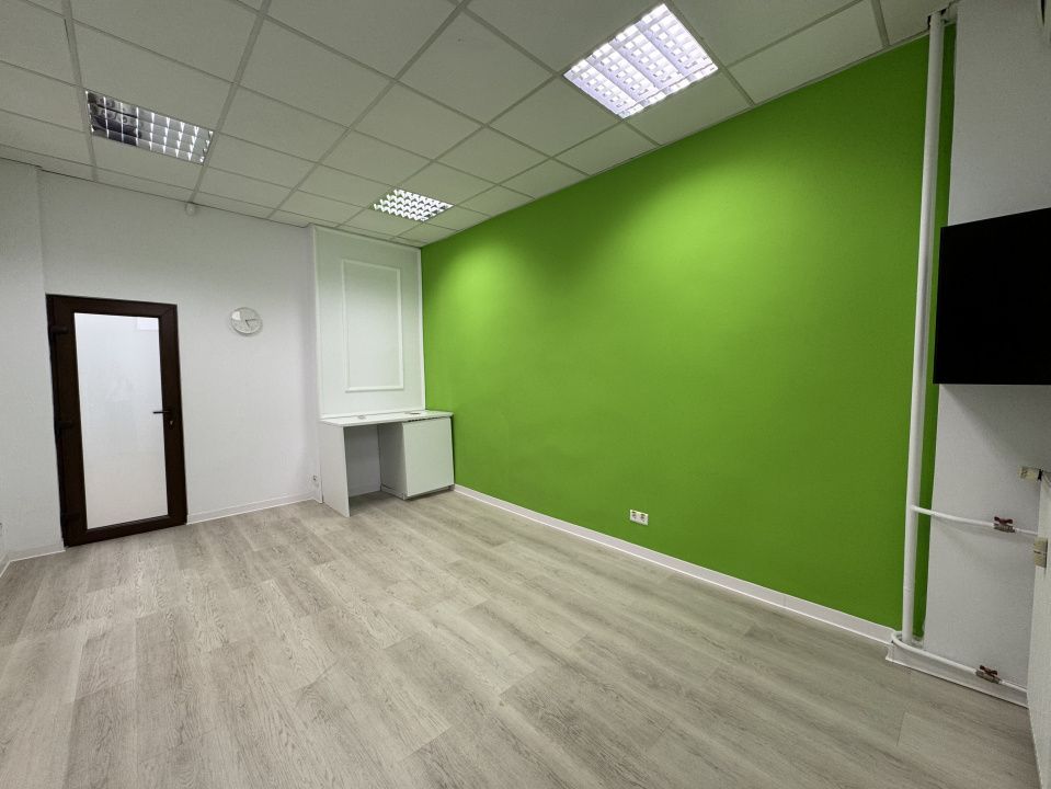 Spatiu servicii, birouri, Zona Modern. Comision 0 - Poză 1