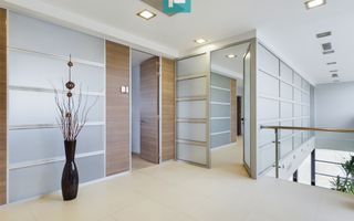 Clădire modernă pentru birouri 340 mp - Poză 10