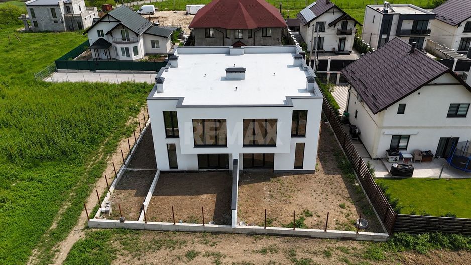 Duplex Ialoveni  140 mp, 3 ari teren - Poză 4