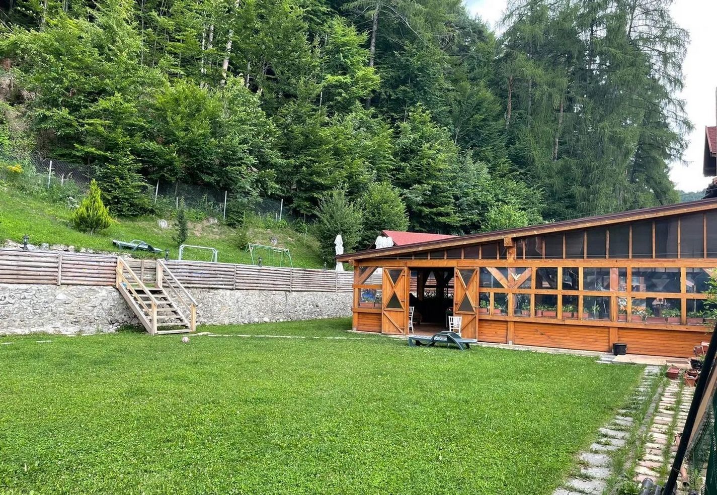 Pensiune 9  Camere+Restaurant– Zona Turistica -Zona Sacele-Bradet-Cod 5241 - Poză 3