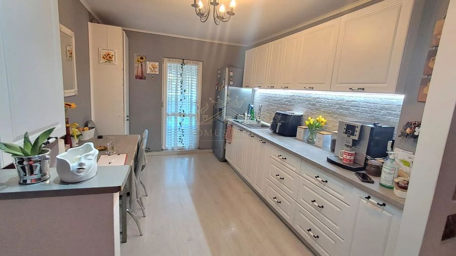 Vind apartament cu 2 camere  in Cartierul Marasti. - Poză 2