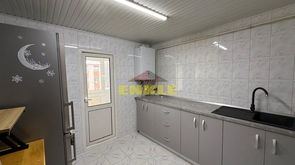 Apartament 2 camere decomandat – Zona Piața Mare - Poză 5