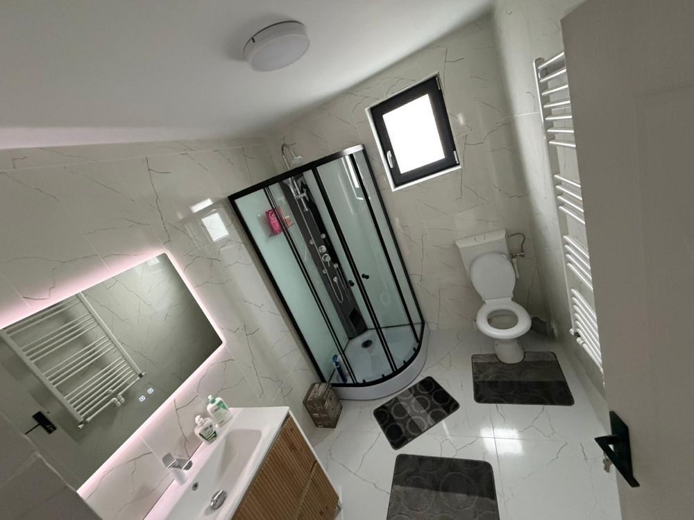 Casă modernă de vânzare în Vânători – 110 mp utili, teren 259 mp, complet mobila - Poză 4