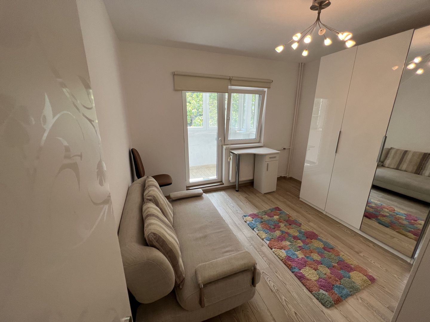 Apartament Lux 4 camere metrou loc parcare - Poză 6