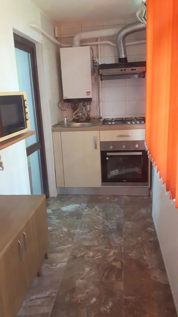 Apartament de închiriat în Craiova - Poză 1