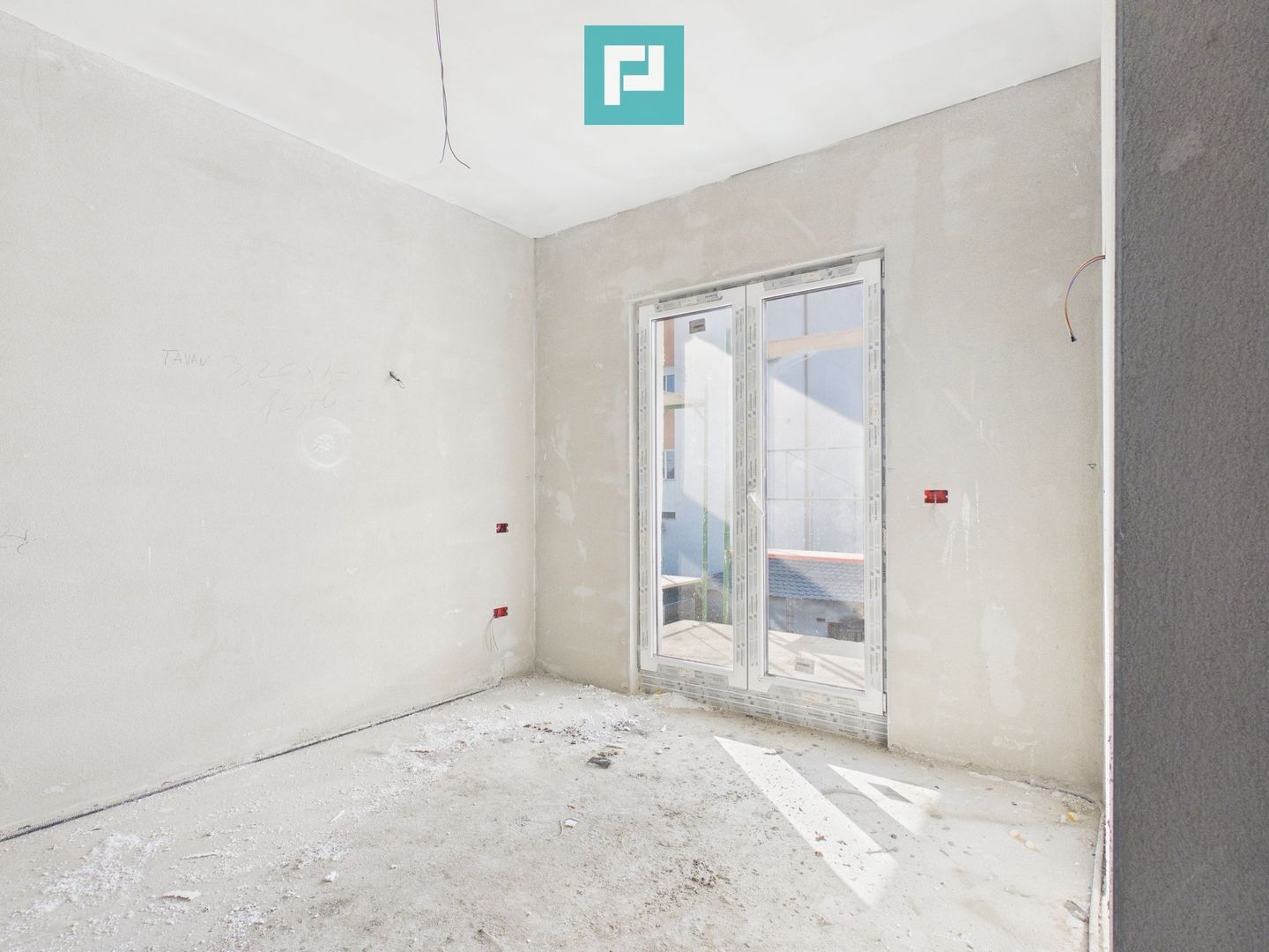 Casă deosebită în Parneava – Strada Griviței - Poză 26