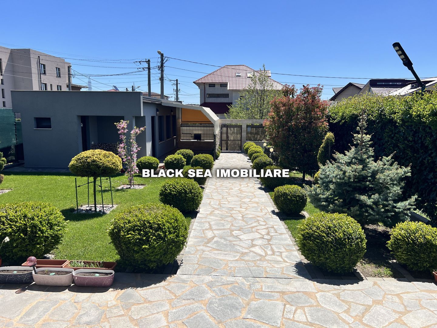 Vila de 7 Camere D+P+1+POD - Curte si garaj, EFORIE NORD Ocazie unica - Poză 2