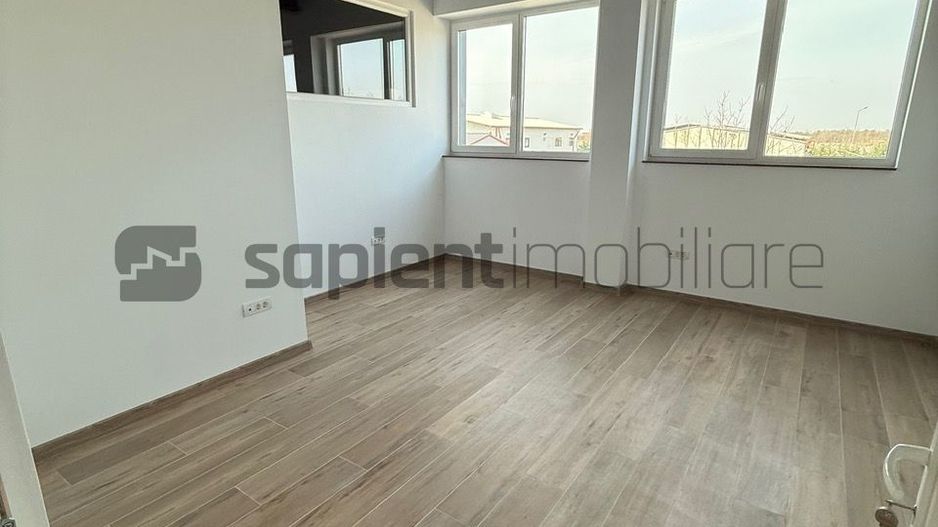 Închiriere spațiu mixt – Hală | Showroom | Birouri - Poză 13