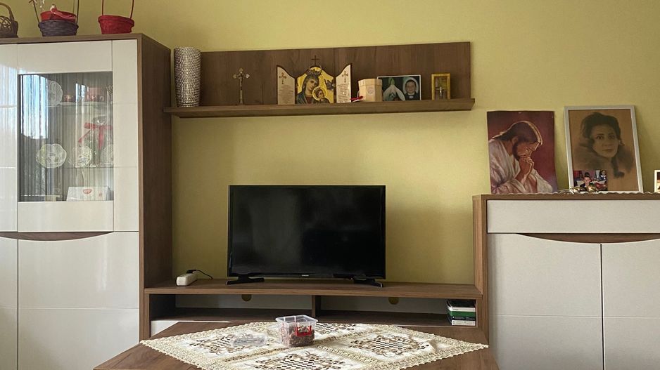 BRASADAS vinde ap 2 cam etaj 1/4 in Carpati 2. - Poză 3